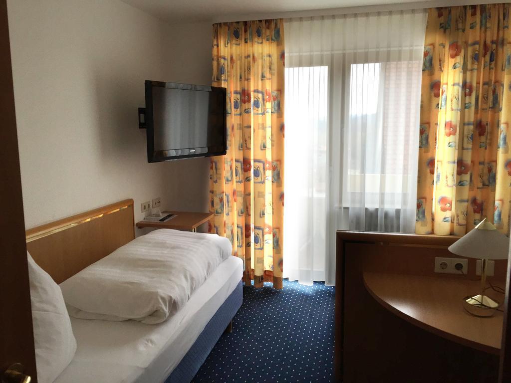 Hotel Gasthof Herderich Schlüsselfeld Habitación foto